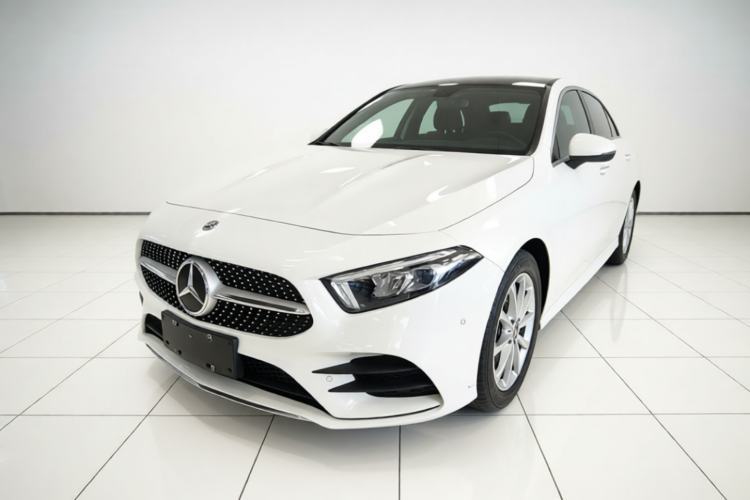 Ojetý Mercedes-Benz A-Class 2021 A 200 L Sport Sedan Fashion Model Guazi used car, China used car export, Used car for sale, Used cars, Cheapest cars for sale
