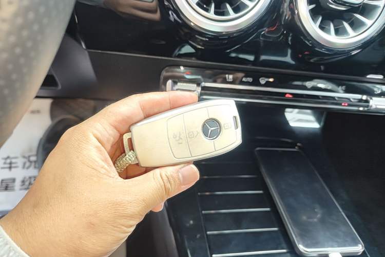Used Mercedes-Benz A-Class 2021 A 200 L Sport Sedan Fashion Model Vehicle Key