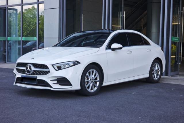Używany Mercedes-Benz A-Class 2021 A 200 L Sport Sedan Fashion Model