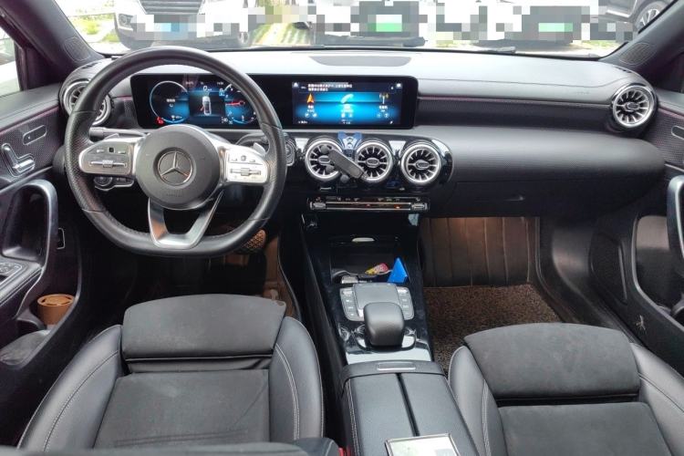 Used Mercedes-Benz A-Class 2022 Revised Version A 200 L Sport Sedan Fashionable Style Center Console