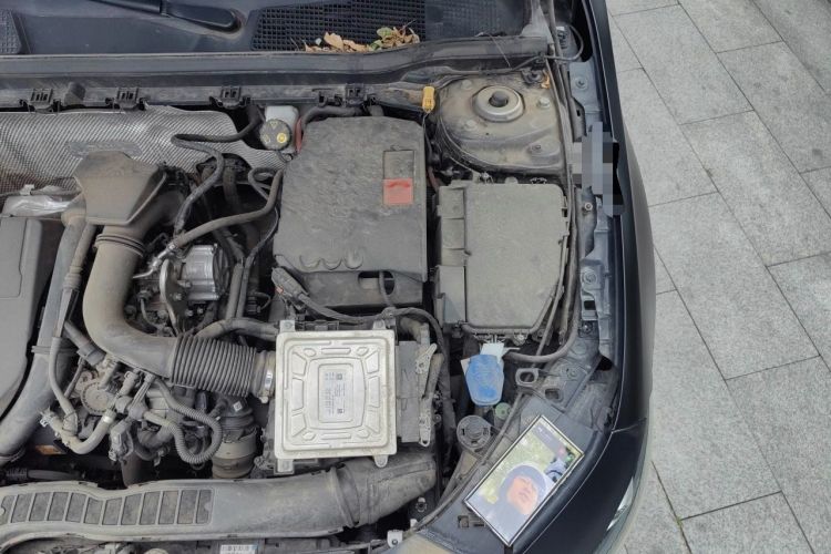 Used Mercedes-Benz A-Class 2022 Revised Version A 200 L Sport Sedan Fashionable Style Engine Bay Left