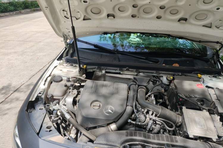 Used Mercedes-Benz A-Class 2022 A 200 L Sport Sedan Fashion Model Engine Bay Right