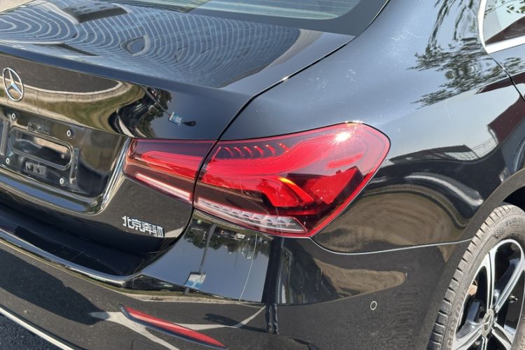 Used Mercedes-Benz A-Class 2022 Revised Version A 200 L Sport Sedan Fashionable Style Exterior 1