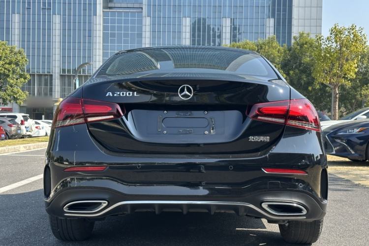Used Mercedes-Benz A-Class 2022 Revised Version A 200 L Sport Sedan Fashionable Style Exterior 10