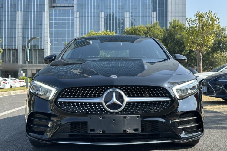 Used Mercedes-Benz A-Class 2022 Revised Version A 200 L Sport Sedan Fashionable Style Exterior 7