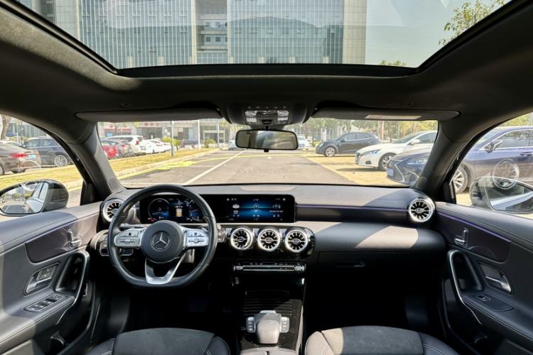 Used Mercedes-Benz A-Class 2022 Revised Version A 200 L Sport Sedan Fashionable Style Exterior 8