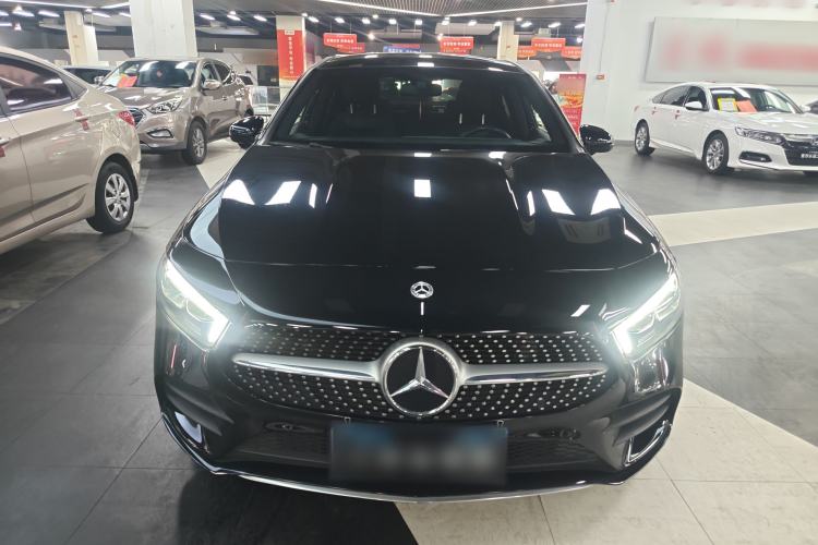 Used Mercedes-Benz A-Class 2022 Second Facelift A 200 L Sport Sedan Fashion Version Front