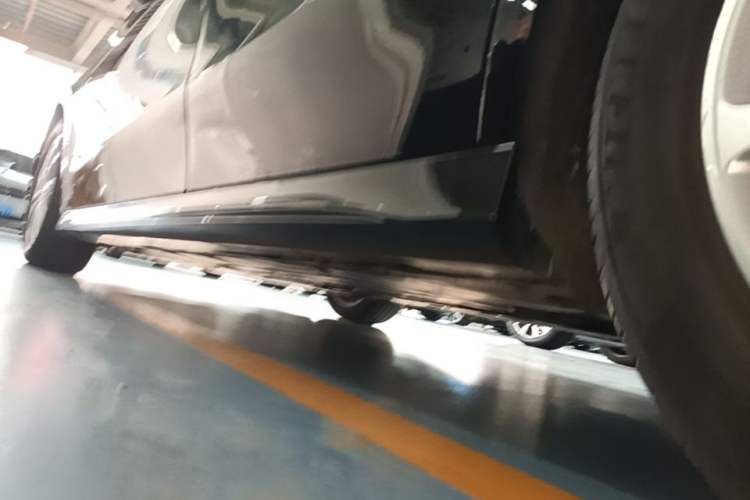 Used Mercedes-Benz A-Class 2022 Restyled A 200 L Sport Sedan Fashion Version Left Side Sill
