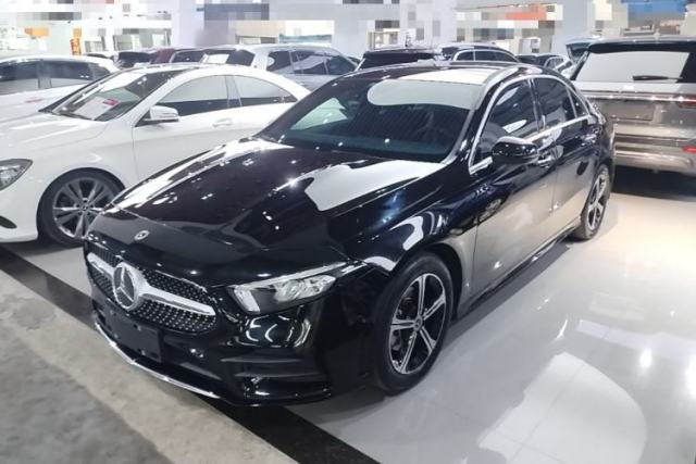 Used Mercedes-Benz A-Class 2022 Revised Version A 200 L Sport Sedan Fashionable Style
