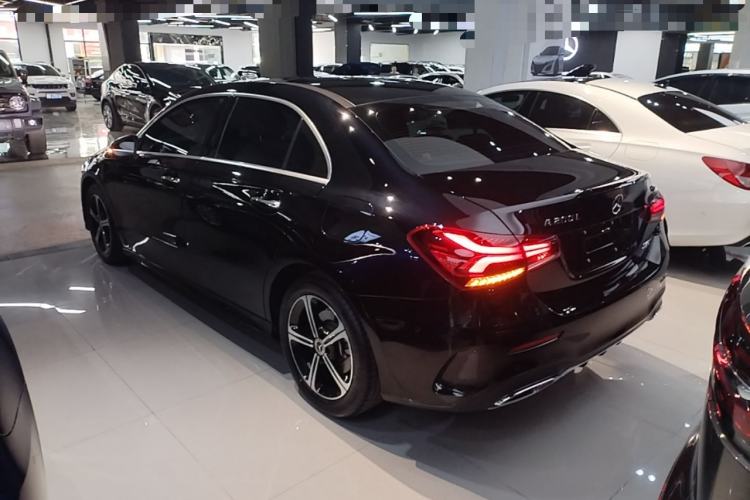Used Mercedes-Benz A-Class 2022 Revised Version A 200 L Sport Sedan Fashionable Style Rear Left 45 Deg