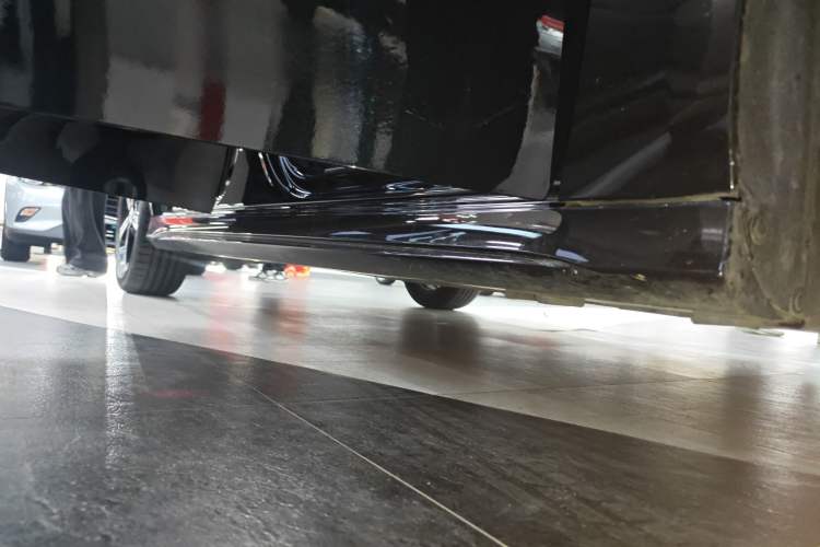 Used Mercedes-Benz A-Class 2022 Second Facelift A 200 L Sport Sedan Fashion Version Right Side Sill