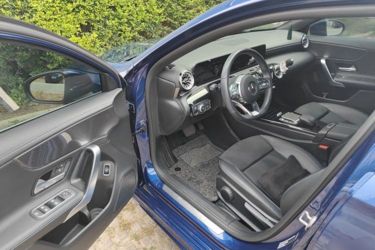 Used Mercedes-Benz A-Class 2022 Restyled A 200 L Sport Sedan Fashion Version Driver Seat
