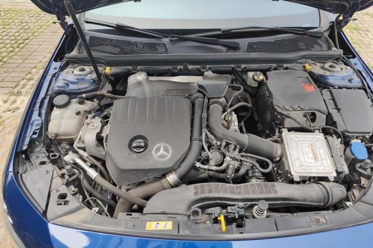 Used Mercedes-Benz A-Class 2022 Restyled A 200 L Sport Sedan Fashion Version Engine Bay Right