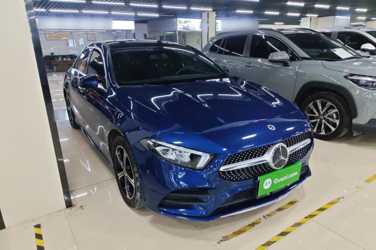 Used Mercedes-Benz A-Class 2022 Revised Version A 200 L Sport Sedan Fashionable Style Exterior 1