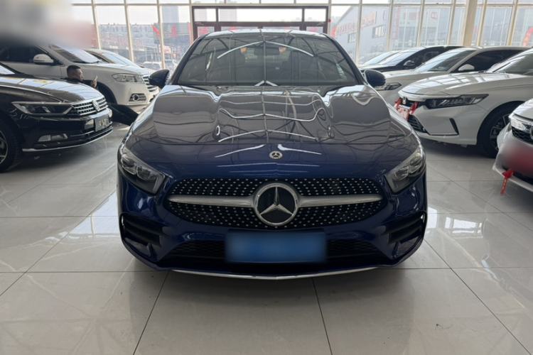 Used Mercedes-Benz A-Class 2022 Second Facelift A 200 L Sport Sedan Fashion Version Exterior 1