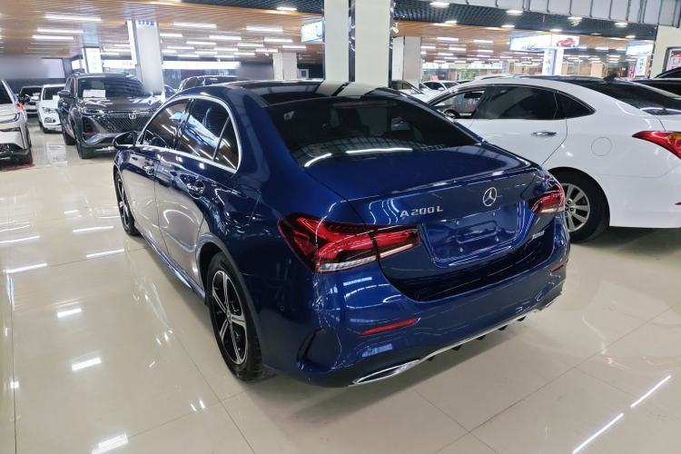 Used Mercedes-Benz A-Class 2022 Revised Version A 200 L Sport Sedan Fashionable Style Exterior 2