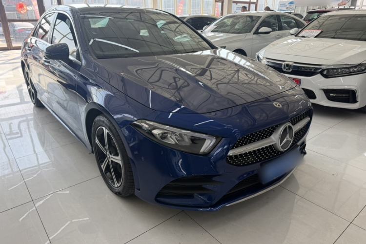 Used Mercedes-Benz A-Class 2022 Second Facelift A 200 L Sport Sedan Fashion Version Exterior 2