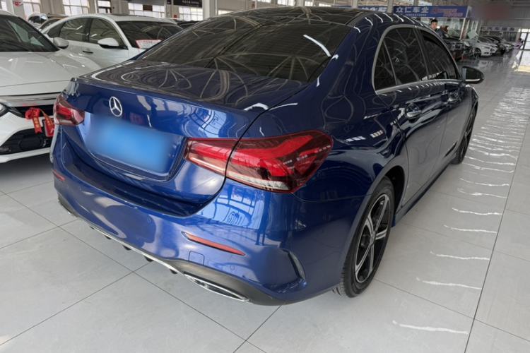 Used Mercedes-Benz A-Class 2022 Second Facelift A 200 L Sport Sedan Fashion Version Exterior 4