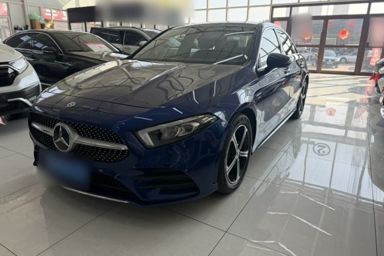 Used Mercedes-Benz A-Class 2022 Second Facelift A 200 L Sport Sedan Fashion Version Exterior 5