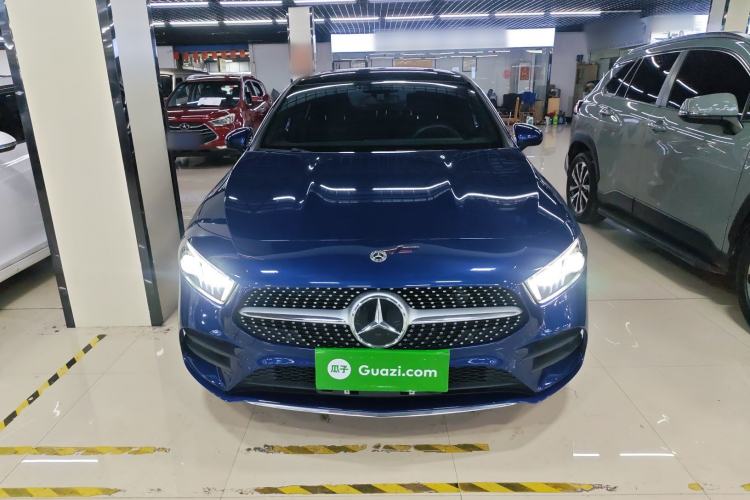 Used Mercedes-Benz A-Class 2022 Revised Version A 200 L Sport Sedan Fashionable Style Front