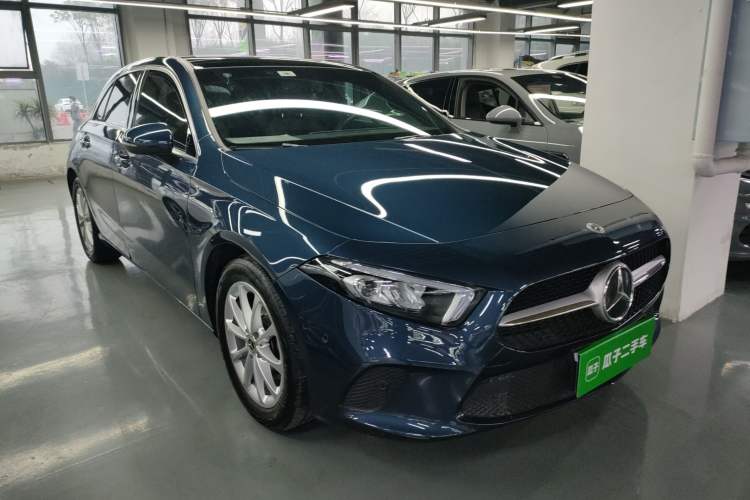 Used Mercedes-Benz A-Class 2022 Second Facelift A 200 Fashion Version Front Right 45 Deg