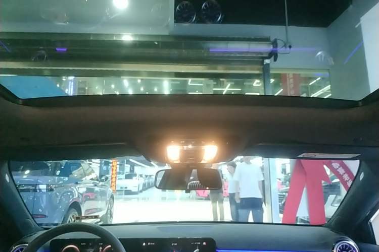 Used Mercedes-Benz A-Class 2022 Revised Version A 200 L Sport Sedan Fashionable Style Headliner