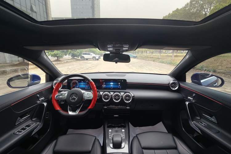Used Mercedes-Benz A-Class 2022 Restyled A 200 L Sport Sedan Fashion Version Headliner