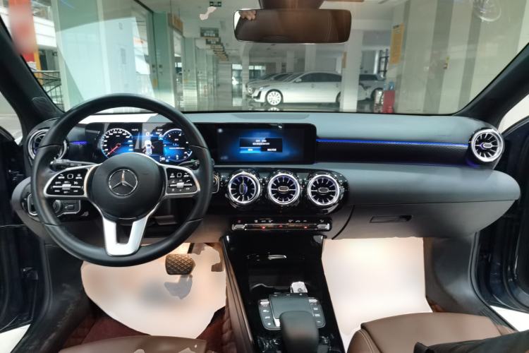 Used Mercedes-Benz A-Class 2022 Second Facelift A 200 Fashion Version Interior 2
