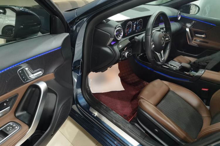 Used Mercedes-Benz A-Class 2022 Second Facelift A 200 Fashion Version Interior 3