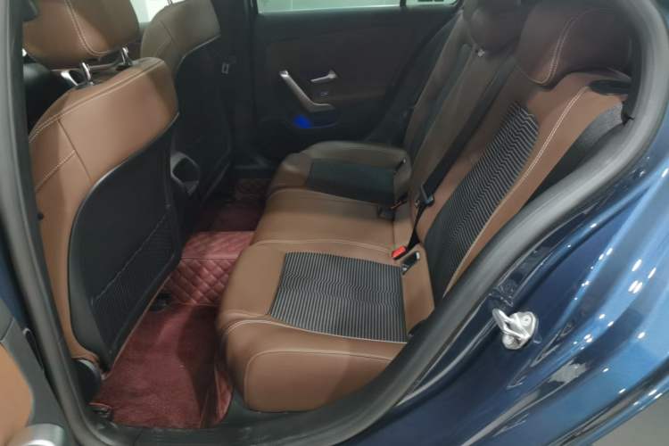 Used Mercedes-Benz A-Class 2022 Second Facelift A 200 Fashion Version Interior 4