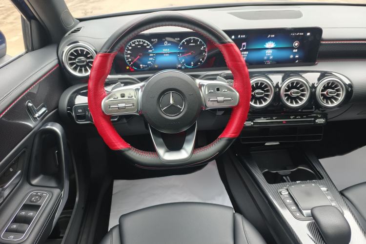 Used Mercedes-Benz A-Class 2022 Restyled A 200 L Sport Sedan Fashion Version Interior 8