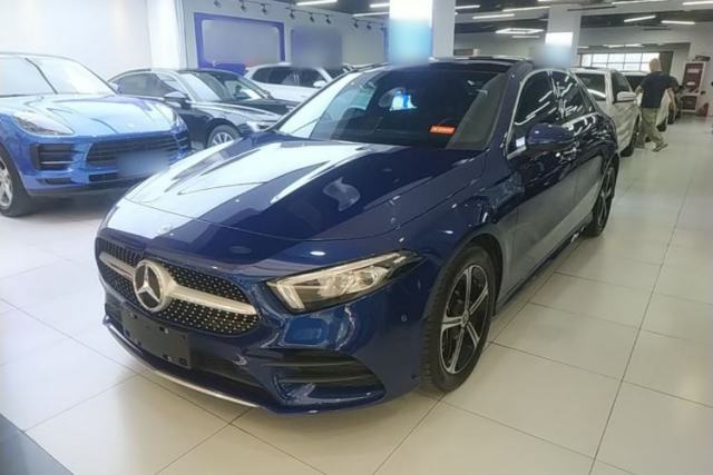 Used Mercedes-Benz A-Class 2022 Revised Version A 200 L Sport Sedan Fashionable Style