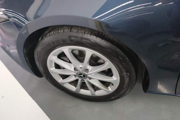 Used Mercedes-Benz A-Class 2022 Second Facelift A 200 Fashion Version Left Front Wheel Hub