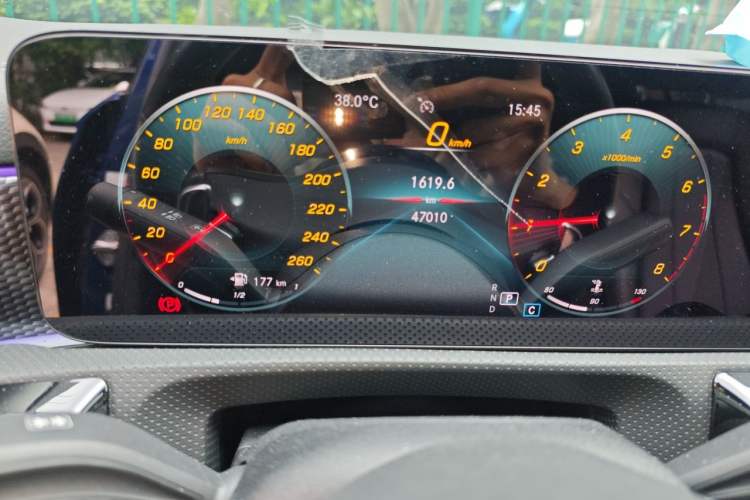 Used Mercedes-Benz A-Class 2022 Restyled A 200 L Sport Sedan Fashion Version Odometer Close Up