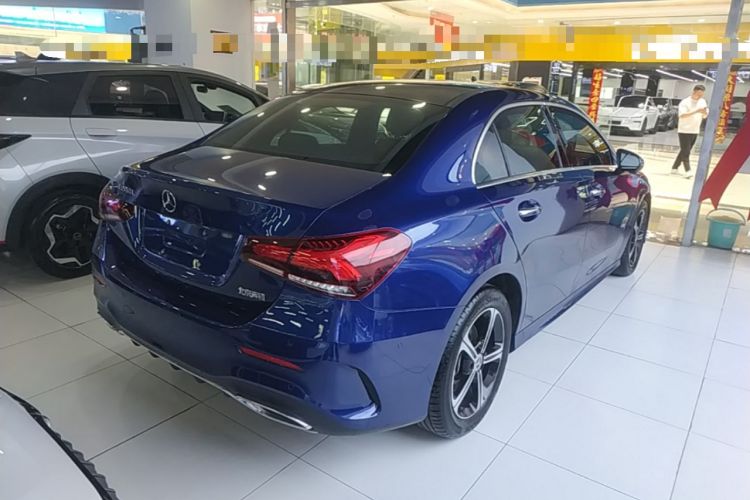 Used Mercedes-Benz A-Class 2022 Revised Version A 200 L Sport Sedan Fashionable Style Rear Right 45 Deg