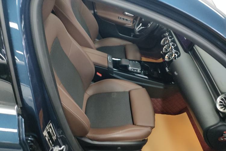 Used Mercedes-Benz A-Class 2022 Second Facelift A 200 Fashion Version Right Front Seat