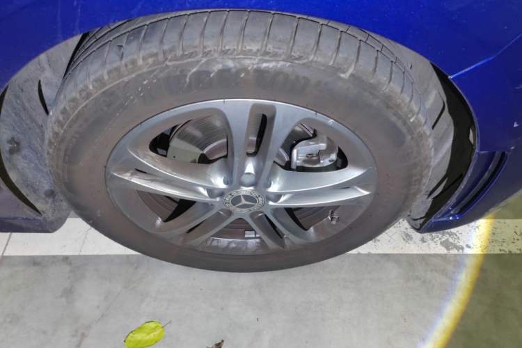 Used Mercedes-Benz A-Class 2022 Restyled A 180 L Sport Sedan Right Front Wheel Hub