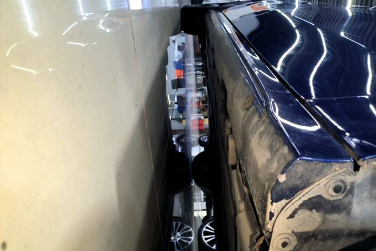 Used Mercedes-Benz A-Class 2022 Revised Version A 200 L Sport Sedan Fashionable Style Right Side Sill