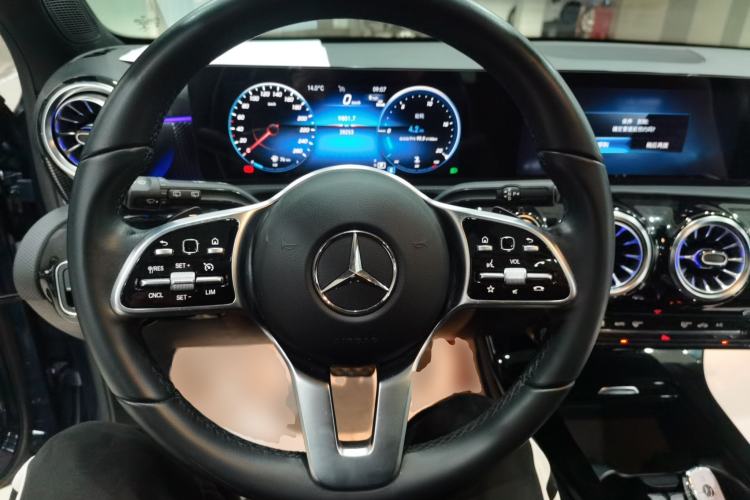 Used Mercedes-Benz A-Class 2022 Second Facelift A 200 Fashion Version Steering Wheel