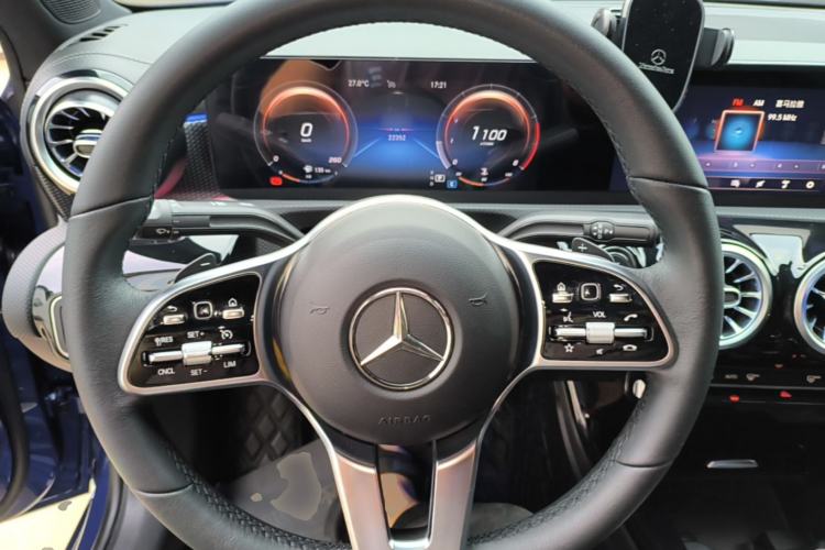 Used Mercedes-Benz A-Class 2022 A 200 L Sport Sedan Fashion Model Steering Wheel
