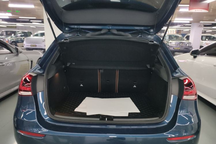 Used Mercedes-Benz A-Class 2022 Second Facelift A 200 Fashion Version Trunk