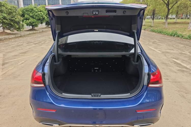 Used Mercedes-Benz A-Class 2022 Restyled A 200 L Sport Sedan Fashion Version Trunk