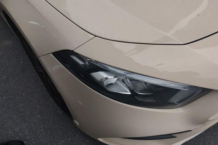 Used Mercedes-Benz A-Class 2022 Revised Version A 200 L Sport Sedan Fashionable Style Right Front Headlight