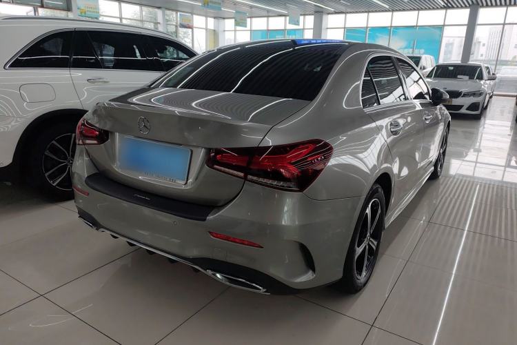 Used Mercedes-Benz A-Class 2022 Revised Version A 200 L Sport Sedan Fashionable Style Exterior 5