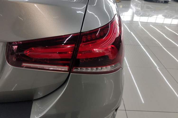 Used Mercedes-Benz A-Class 2022 Revised Version A 200 L Sport Sedan Fashionable Style Exterior 6