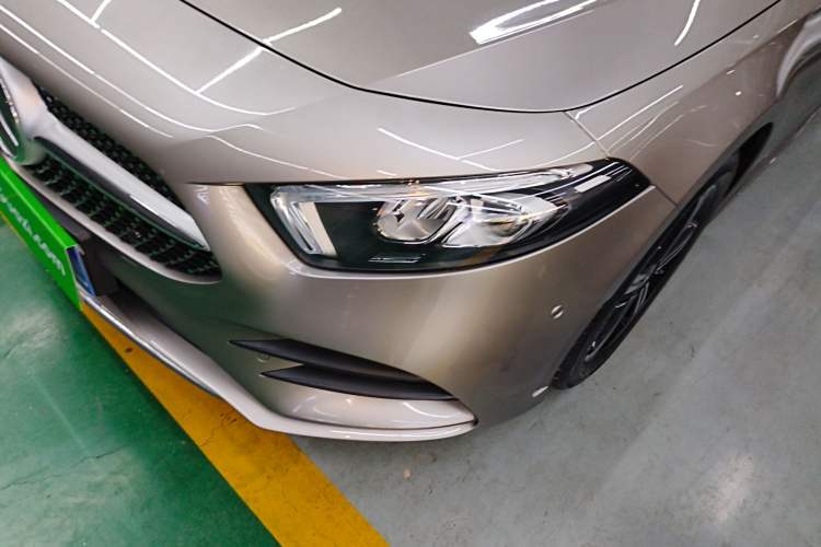 Used Mercedes-Benz A-Class 2022 Second Facelift A 200 L Sport Sedan Fashion Version Left Front Headlight