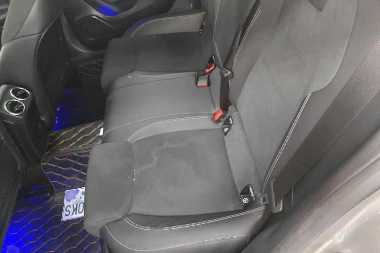 Used Mercedes-Benz A-Class 2022 Revised Version A 200 L Sport Sedan Fashionable Style Left Rear Seat