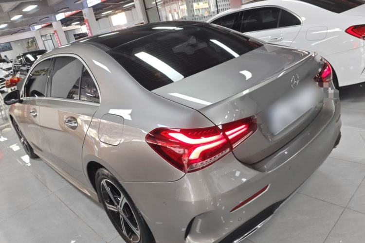 Used Mercedes-Benz A-Class 2022 Revised Version A 200 L Sport Sedan Fashionable Style Rear Left 45 Deg