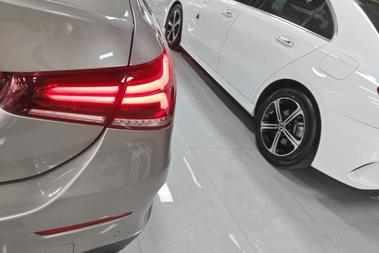 Used Mercedes-Benz A-Class 2022 Revised Version A 200 L Sport Sedan Fashionable Style Right Rear Taillight