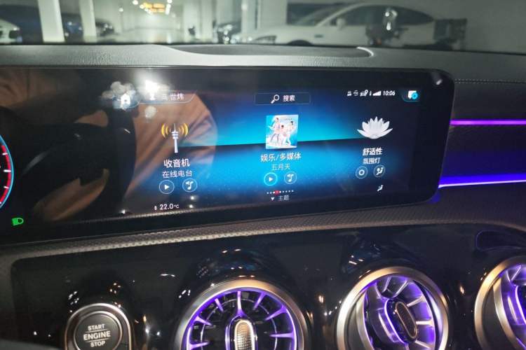 Used Mercedes-Benz A-Class 2022 Revised Version A 200 L Sport Sedan Fashionable Style Audio And AC Panel